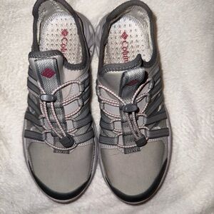 Columbia Gray Hiking Shoes